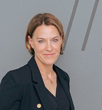 Dr. Natalie Löw